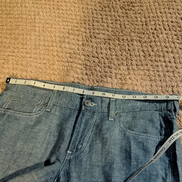 Levi's boyfriend fit cotton and linen cropped pant - Picture 6 of 7
